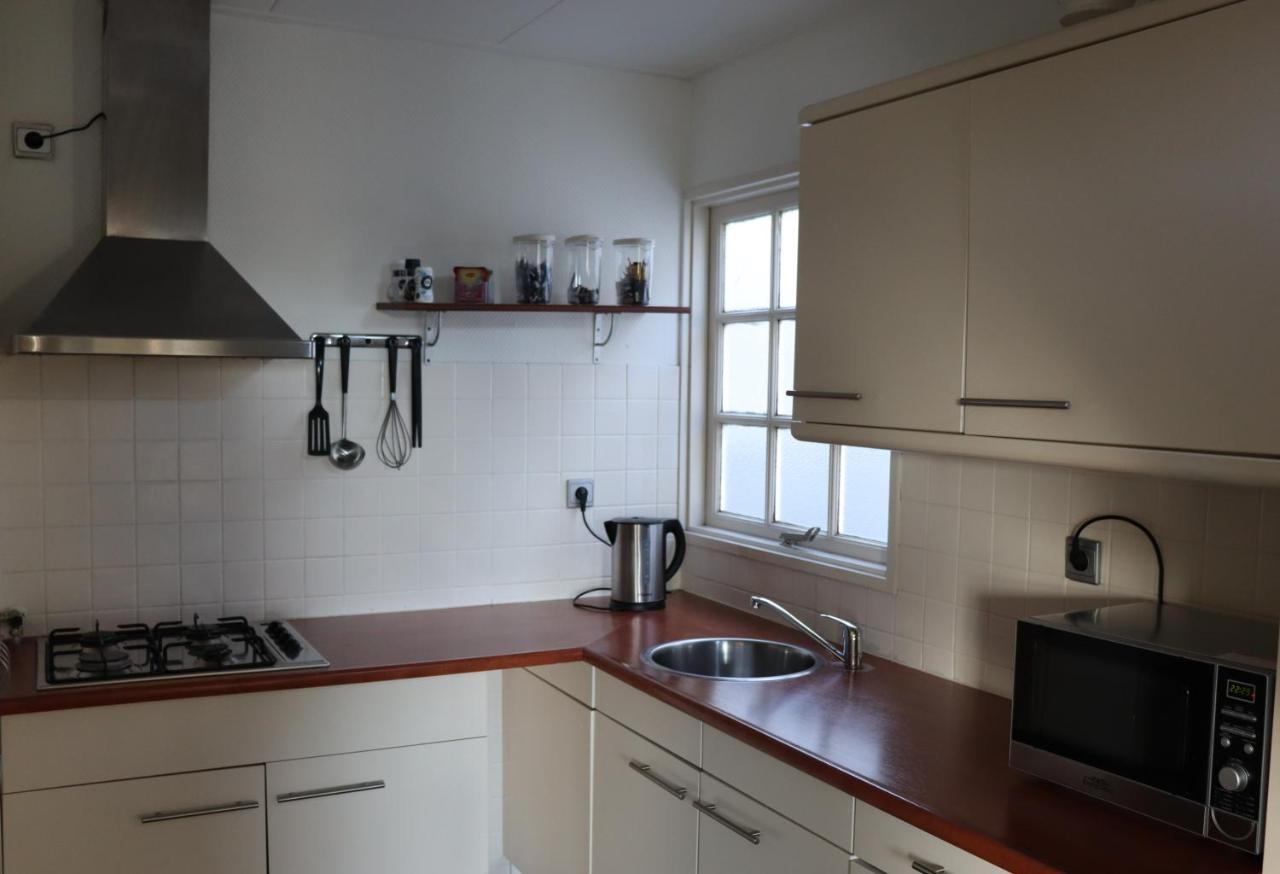 Stadsherberg 'Het Wapen Van Ijlst' Exterior foto